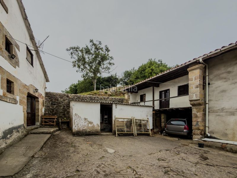 Foto edb83222-9121-4b65-9747-771ec43b6a55. Casa amb aparcament a Alfoz de Lloredo