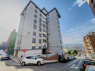 Apartament  Argentina. Excelente piso en cuatro caminos junto a valdecilla luminoso, co