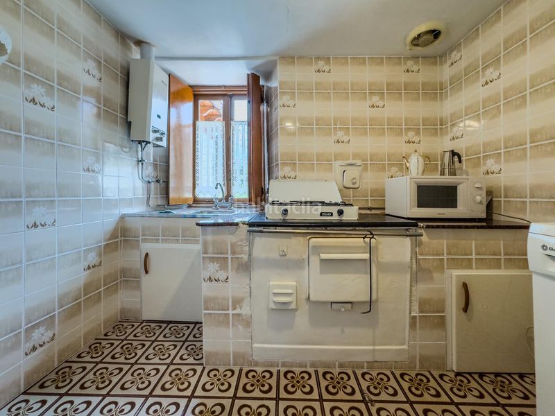 Foto 788f451d-44be-4dd2-b7a6-d23758f976e8. Casa adossada amb aparcament a Solórzano