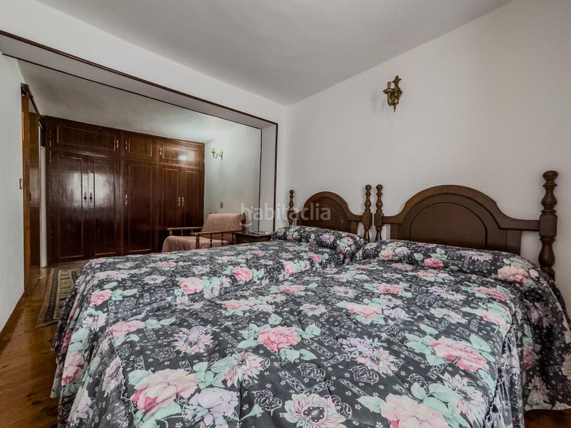 Foto a19a7ff0-179c-40de-8423-5370b48c3991. Casa adossada amb aparcament a Solórzano