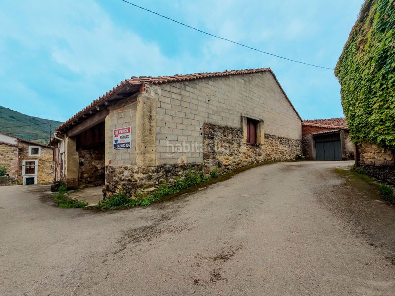 Foto f30f220e-5d98-4c3f-b8e2-eff2913474ac. Casa a Rionansa