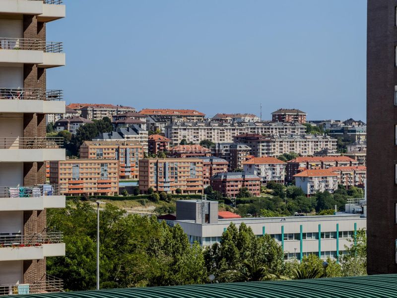 Foto 17bf42d5-e72e-4a98-9c31-f071407a8a5b. Pis a Los Castros Santander