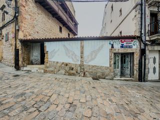 Casa a schiera  Calle de santa maría. Local en laredo, en la puebla vieja  oportunidad de cambio de us