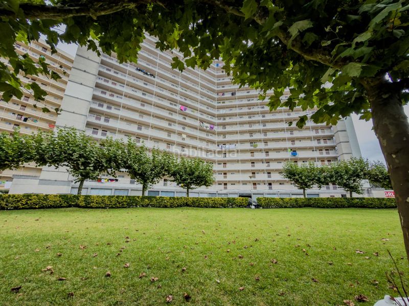 Foto 04b57dd2-35cd-41e2-b695-472151206c64. Apartament amb aparcament a Zona Playa Laredo