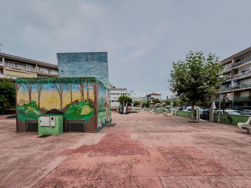 Foto 1c4b8786-cba9-4c2b-be93-6fe2f4c1606b. Apartament amb aparcament a Zona Playa Laredo