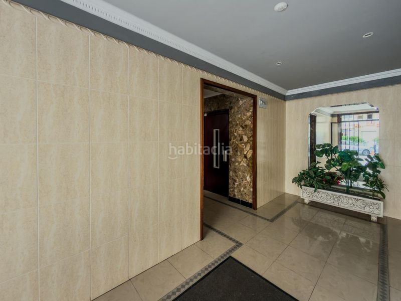 Foto a4b31de3-66c2-4e83-98db-f557ff338402. Apartament amb aparcament a Zona Playa Laredo