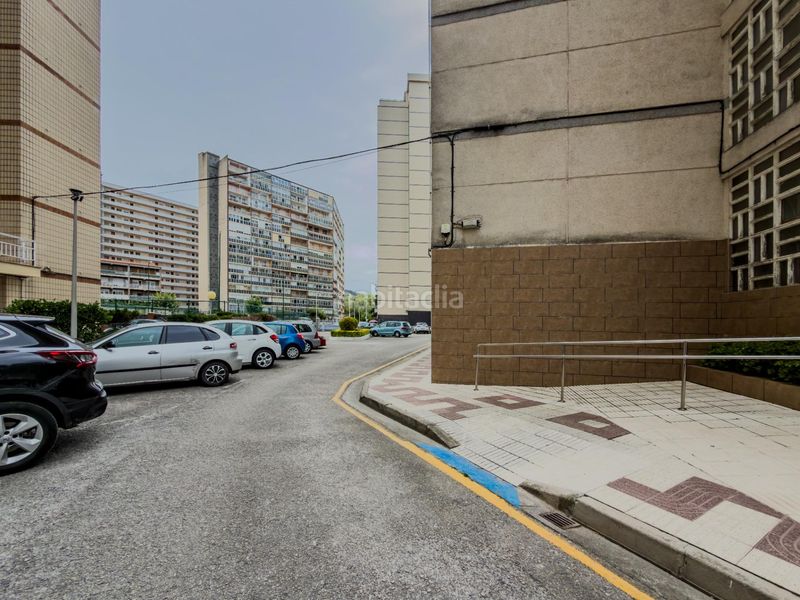 Foto a599c565-8c1b-4789-9812-bff8c90c53bf. Apartament amb aparcament a Zona Playa Laredo