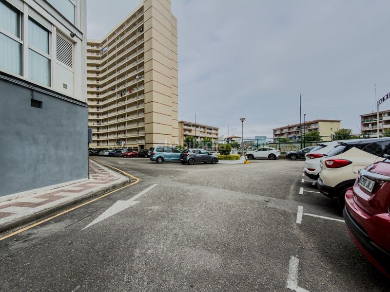 Foto ba597648-7ad8-43ca-a8f8-9b139176b361. Apartament amb aparcament a Zona Playa Laredo