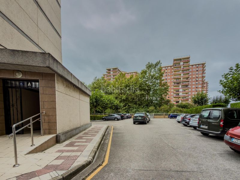 Foto d0958725-be0a-4d2e-afed-6bbf0c62820c. Apartament amb aparcament a Zona Playa Laredo