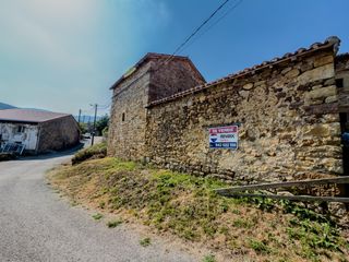 Casa  Barrio santiurde. 588 m2 para crear un proyecto turístico único en campoo
