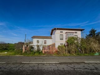 Chalet  Barrio perujo (el). Terreno urbano en puente arce