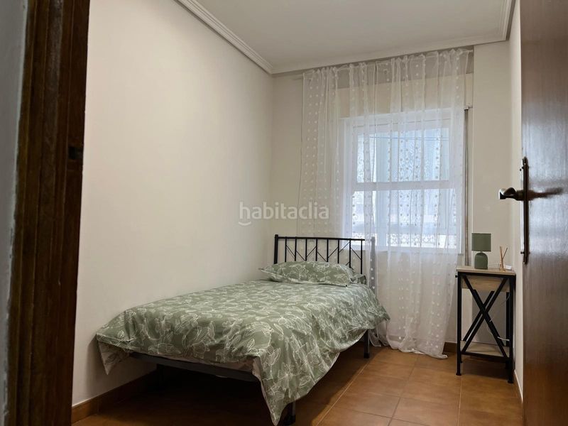 Foto e7f8fd23-e62a-4ff3-bc61-7d89866e0aba. Rent flat in Los Castros Santander