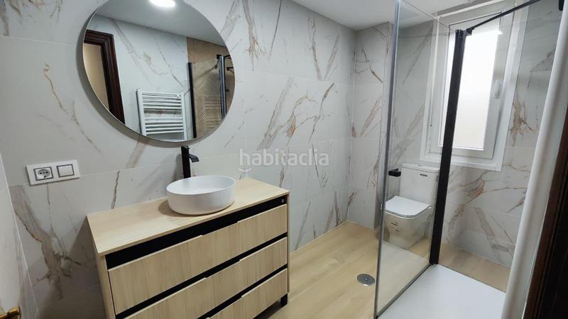 Foto 3c334f0a-a18a-4c05-a284-f6bdcf2d0978. Alquiler piso en alfonso v 7 elegante piso reformado en el corazón !!! vive en el centro, enamórate sin complejos en León