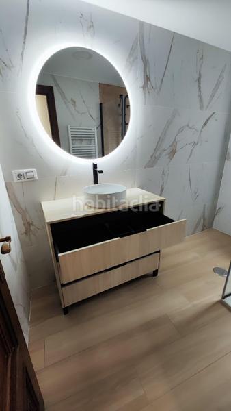 Foto 9f372cb8-ce81-43bb-b2c3-617bc022f822. Alquiler piso en alfonso v 7 elegante piso reformado en el corazón !!! vive en el centro, enamórate sin complejos en León