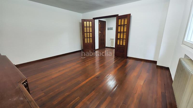 Foto df14d4d2-5422-46ed-83bf-a23d1a854916. Alquiler piso en alfonso v 7 elegante piso reformado en el corazón !!! vive en el centro, enamórate sin complejos en León