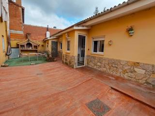 Miete Haus  Avenida av leon. Tu nuevo hogar te espera en carbajal de la legua!