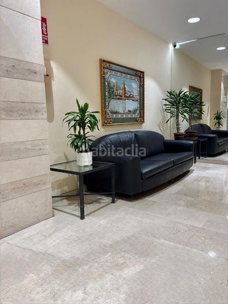 Foto 7fe69467-761e-4d5f-a6ce-04000389d65c. Lloguer pis amb calefacció a La Buhaira Sevilla