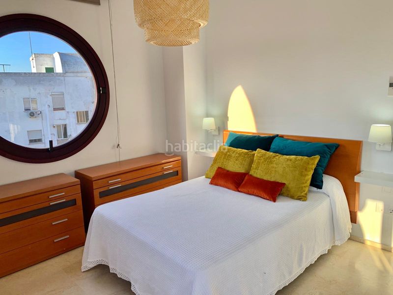 Foto f3bc2ada-8be3-4a53-815a-7274b84ae55e. Lloguer pis amb calefacció a La Buhaira Sevilla