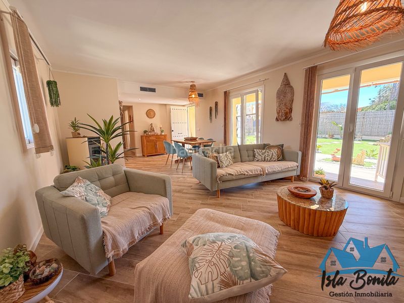 Foto 212c016e-1880-4616-bdcd-99cb90cd8b26. Xalet amb xemeneia calefacció aparcament piscina a Llucmajor