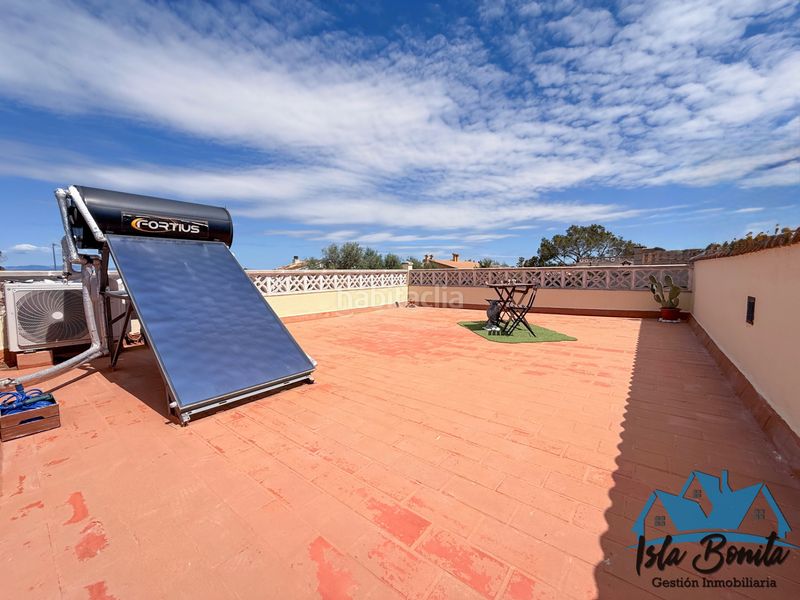 Foto a4263fc1-2fac-48c3-b75c-a8294d074b8e. Xalet amb xemeneia calefacció aparcament piscina a Llucmajor