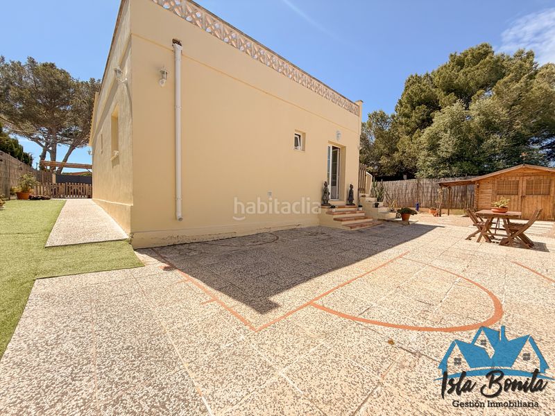 Foto c311516f-3472-4b4a-ae1e-125ffac83404. Xalet amb xemeneia calefacció aparcament piscina a Llucmajor