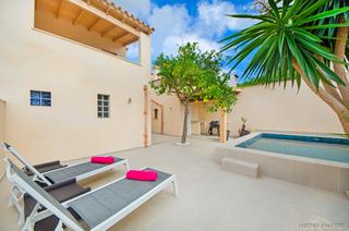 Casa a Capdepera Poble. Encantadora casa de pueblo con licencia etv para 8 personas