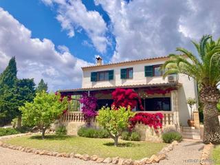 Country house in Llucmajor Interior. Bonita finca en las afueras de llucmajor