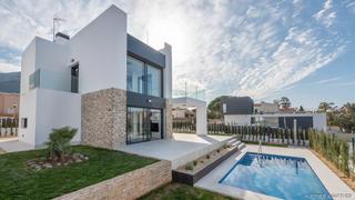 House in Colònia de Sant Pere. Lujosa villa de diseño con piscina  cerca de la playa con vistas