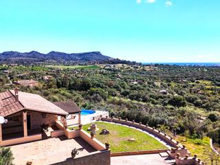 Masia a Felanitx Poble. Fantástica finca con piscina infinita y vistas panorámicas al ma