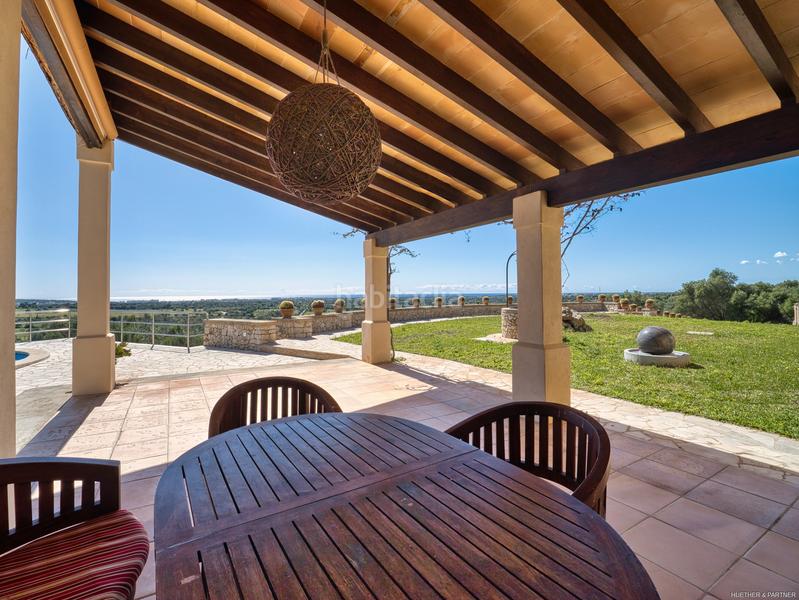 Foto c73236bf-2ba5-41d7-b9bc-eccc92a08cdd. Masia a Sant Llorenç des Cardassar