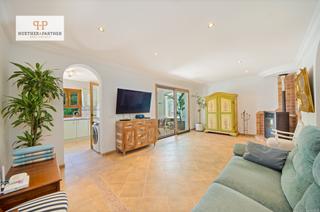 Maison jumelée à Campos. Preciosa casa con estufa de leña mallorquina y piscina comunitar