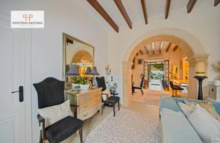 Maison dans Son Servera Poble. Casa urbana con piscina  espacio para la creatividad y el confor