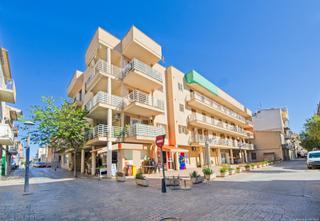 Pis a Porto Cristo. Piso de 4 habitaciones cerca de la playa  puerto con gran potenc