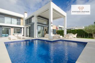 Maison à Cala Murada. Familiar luxury poolvilla con jardín  cochera en cala murada