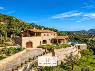 Casale in Sant Llorenç des Cardassar. Finca de lujo bien cuidada cerca de son carrió, 3 dormitorios, 2