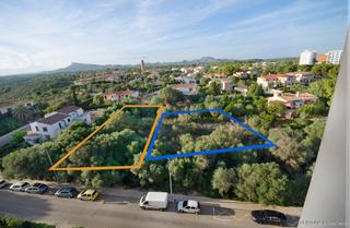 Terreny residencial a Cales de Mallorca. Dos terrenos para construir dos casas unifamiliares o para junta