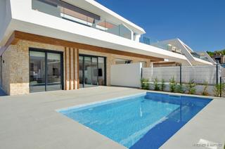 Casa aparellada a Cala Ratjada. Casa adosada de nueva construcción en cala ratjada