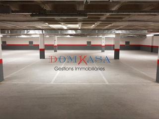Aparcament cotxe a Remolins - Sant Jaume. Parking muy bien situado