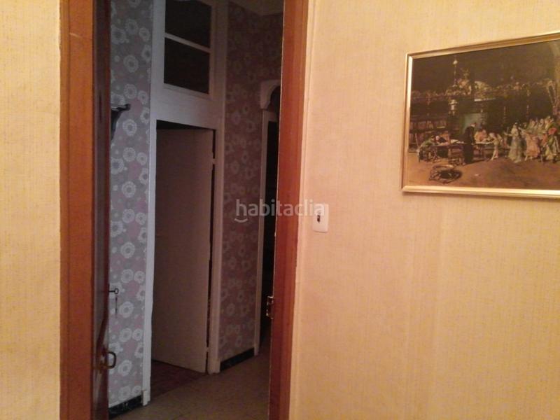 Foto e959bc7b-cfab-4dbb-8382-1ee5839000ab. Edifici a Centre Tortosa