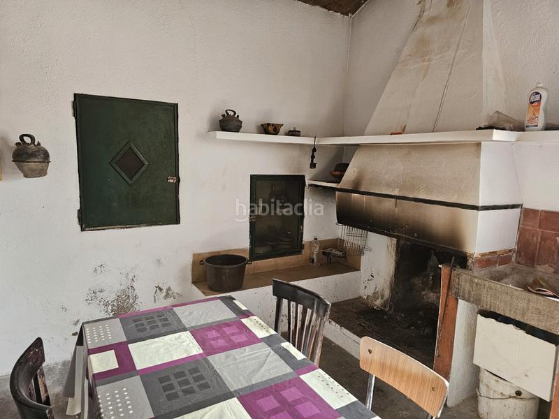 Foto 69f0975c-c335-4255-8407-940b9cc1d3f3. Finca rústica terreno agrícola con una pequeña casa en Roquetes