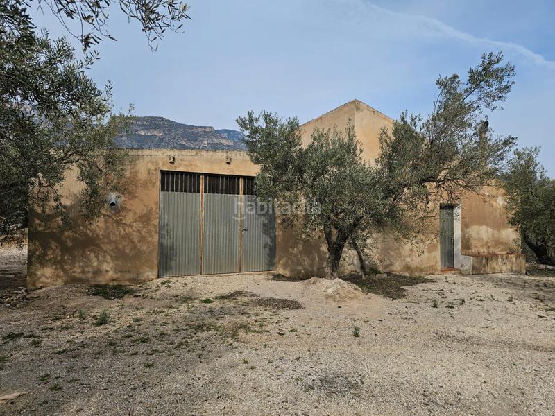 Foto fc69f826-f46e-4870-8952-4500e266e2fd. Finca rústica terreno agrícola con una pequeña casa en Roquetes
