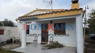 Xalet a Roquetes. Finca con casa en venta en galatxo