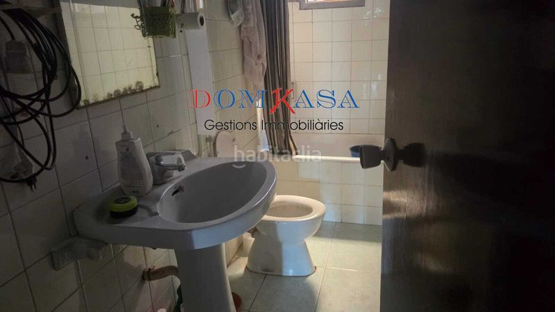 Foto aee17dbc-9480-4f44-b79f-92ec95a37693. Casa adossada a Aldover