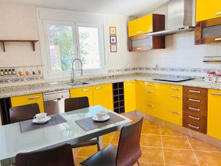 Chalet en Serranillos del Valle. Magnifica vivienda unifamiliar independiente