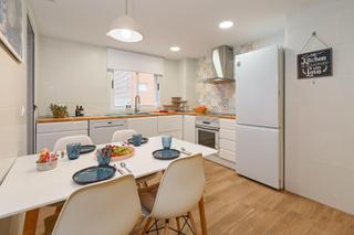 Miete Etagenwohnung  Calle mesonero lucio 6. Piso reformado y amueblado de 3 habitaciones con terraza en la g