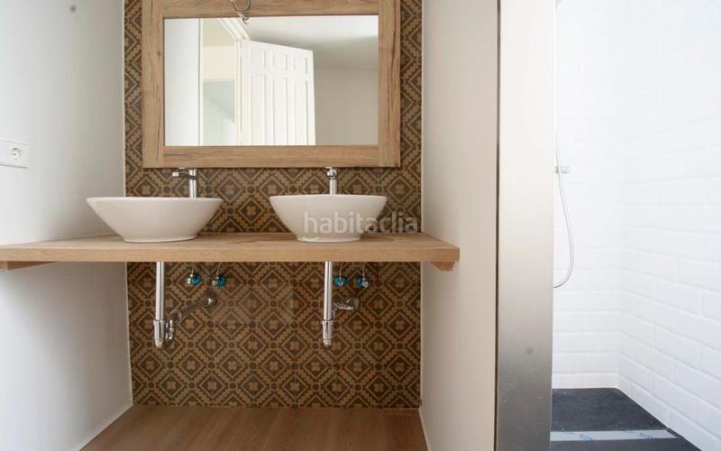 Foto 8794e40a-b1cb-4f1b-86bb-6b761dceeca4. Lloguer pis a avenida alfonso el sabio 9 a Barrio del Centro Alicante