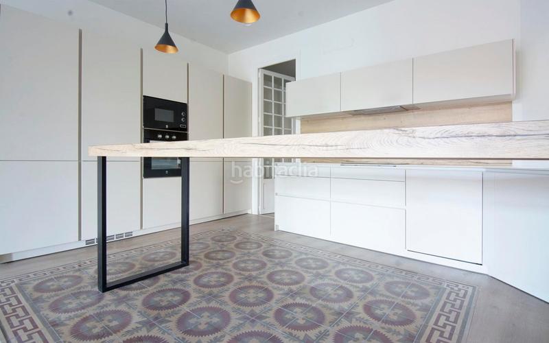 Foto b165312a-f180-4a72-9ecd-3037341b4bc9. Rent flat in avenida alfonso el sabio 9 in Barrio del Centro Alicante