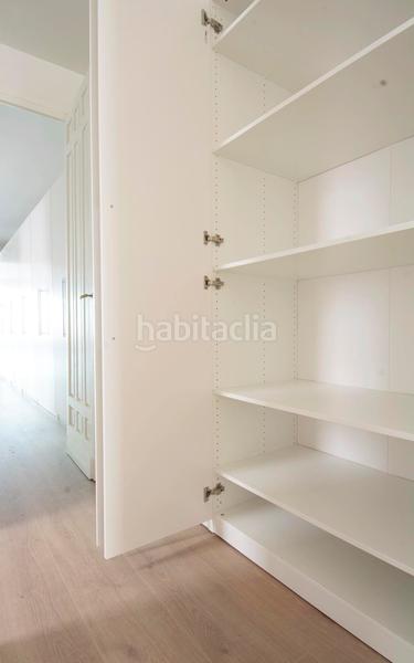 Foto d323623c-0332-443b-bd2c-90c512851d58. Rent flat in avenida alfonso el sabio 9 in Barrio del Centro Alicante