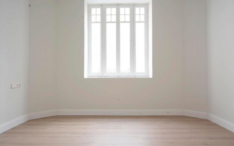 Foto db1c2fc4-b7b6-4f6a-8406-cf239abc6cb2. Rent flat in avenida alfonso el sabio 9 in Barrio del Centro Alicante