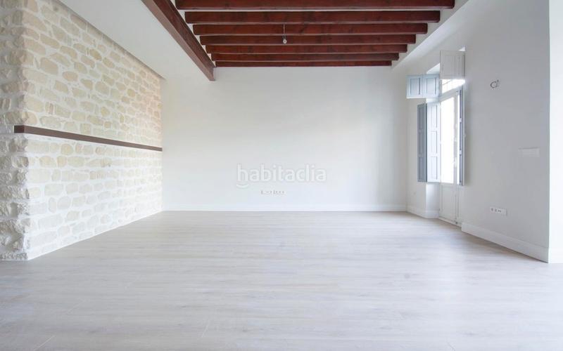 Foto fec815fd-f6b1-4579-bd87-fa19118623dc. Rent flat in avenida alfonso el sabio 9 in Barrio del Centro Alicante